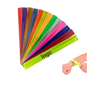 Reflective snap bracelet