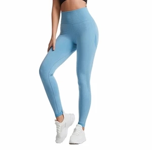 Woman seamless yoga pants